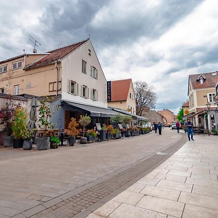 Upper Town Rooms Zagreb Bagian luar foto